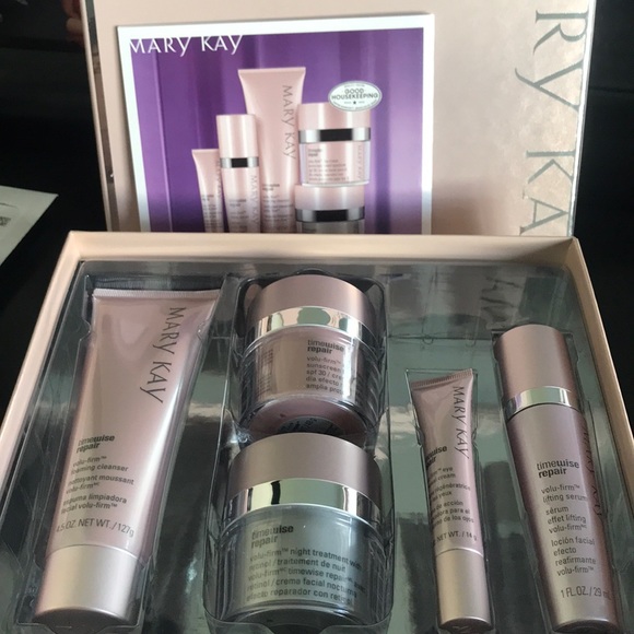 Timewise Repair volu-firm set